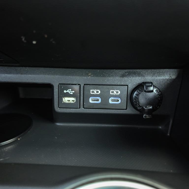 used 2022 Toyota Highlander car, priced at $31,531