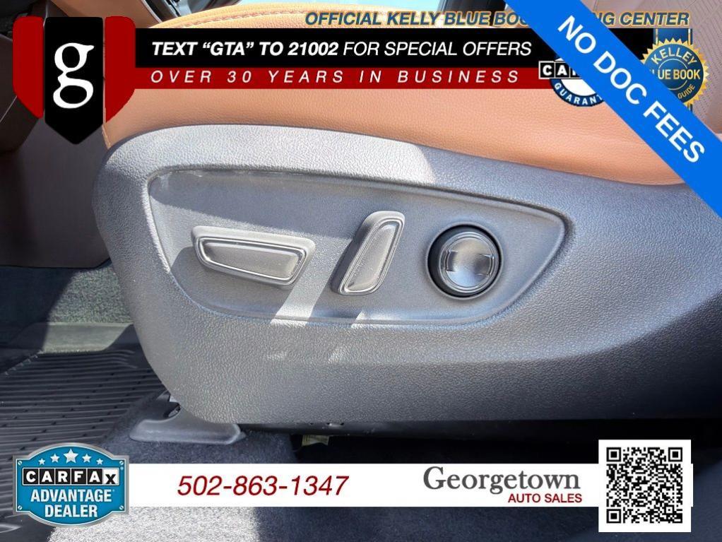 used 2022 Toyota Highlander car, priced at $36,494