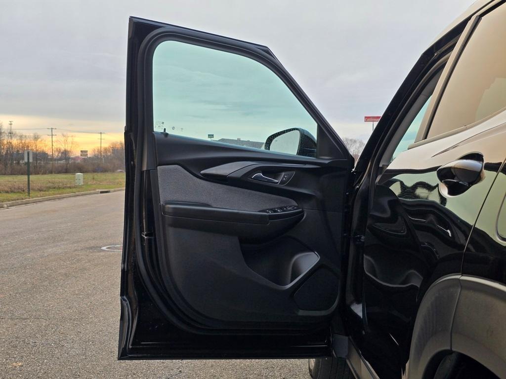 used 2022 Chevrolet TrailBlazer car, priced at $17,083