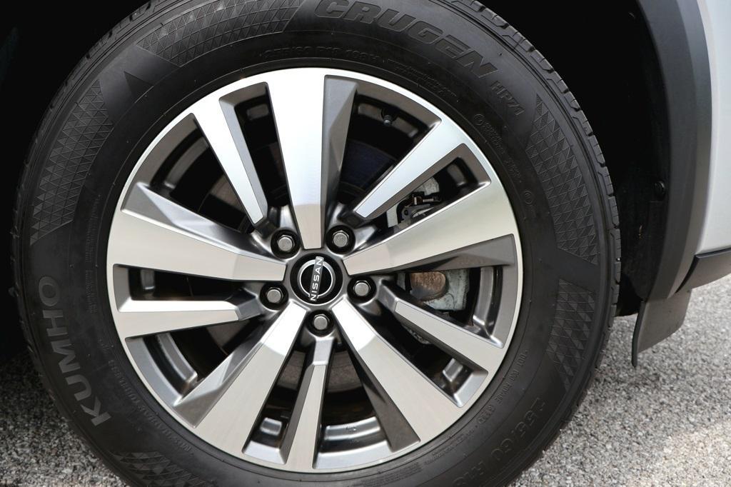 used 2023 Nissan Pathfinder car, priced at $29,997