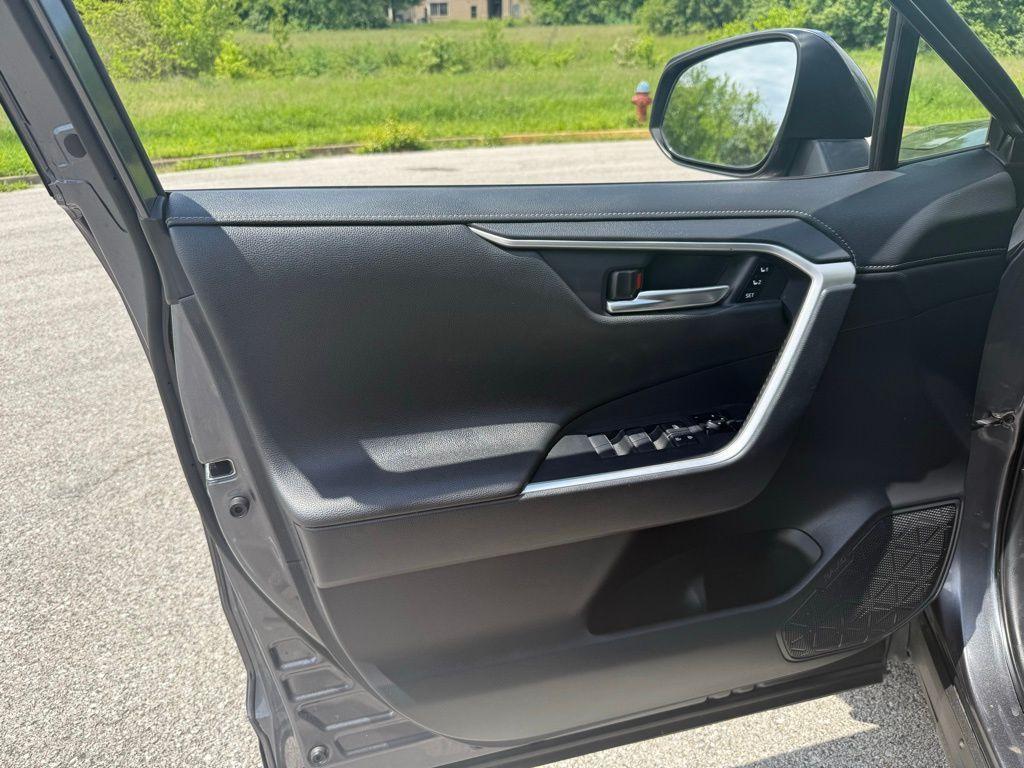 used 2019 Toyota RAV4 car, priced at $21,498