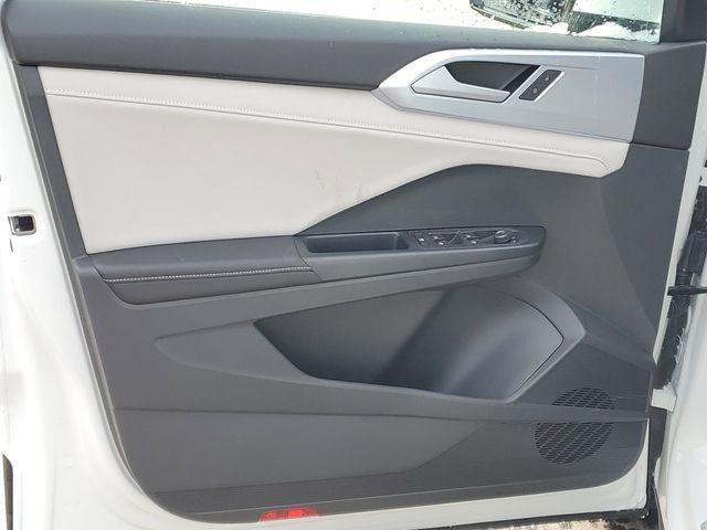 new 2026 Volkswagen Taos car, priced at $31,431