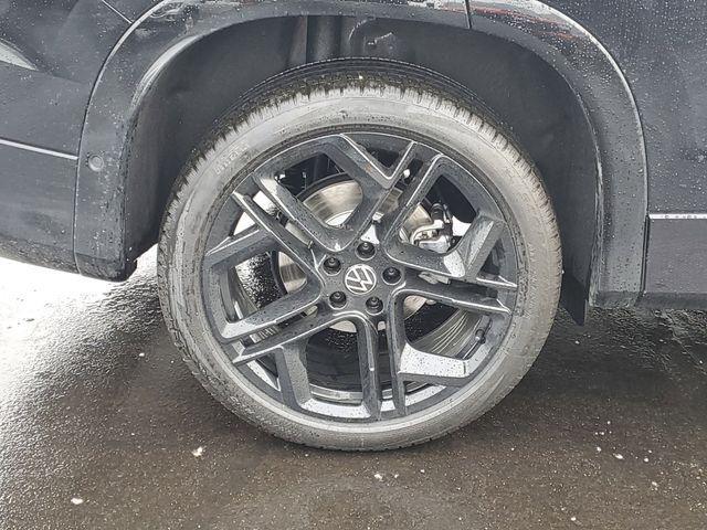 new 2026 Volkswagen Tiguan car, priced at $40,377