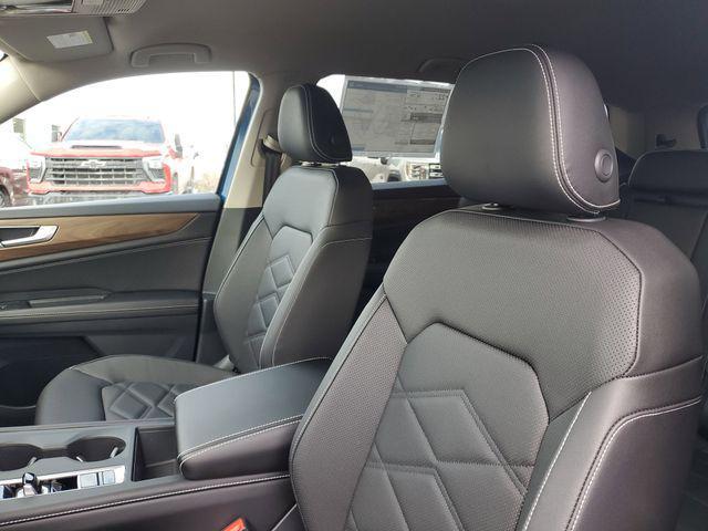 new 2026 Volkswagen Atlas car, priced at $41,092
