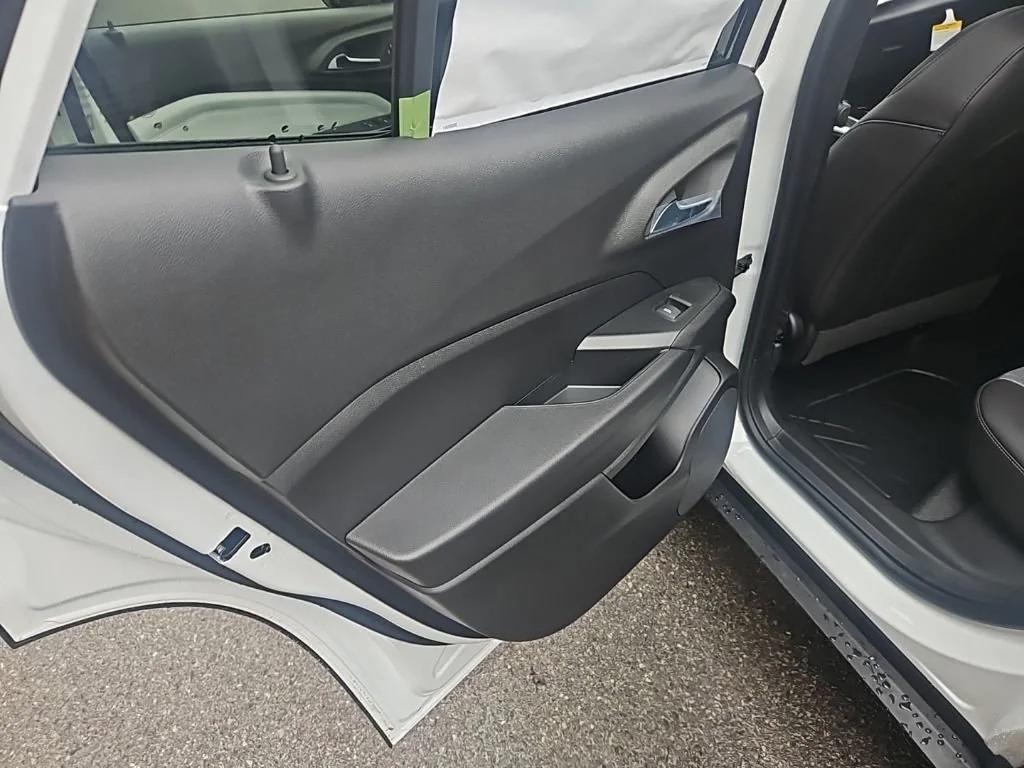 new 2026 Chevrolet Trax car, priced at $25,105