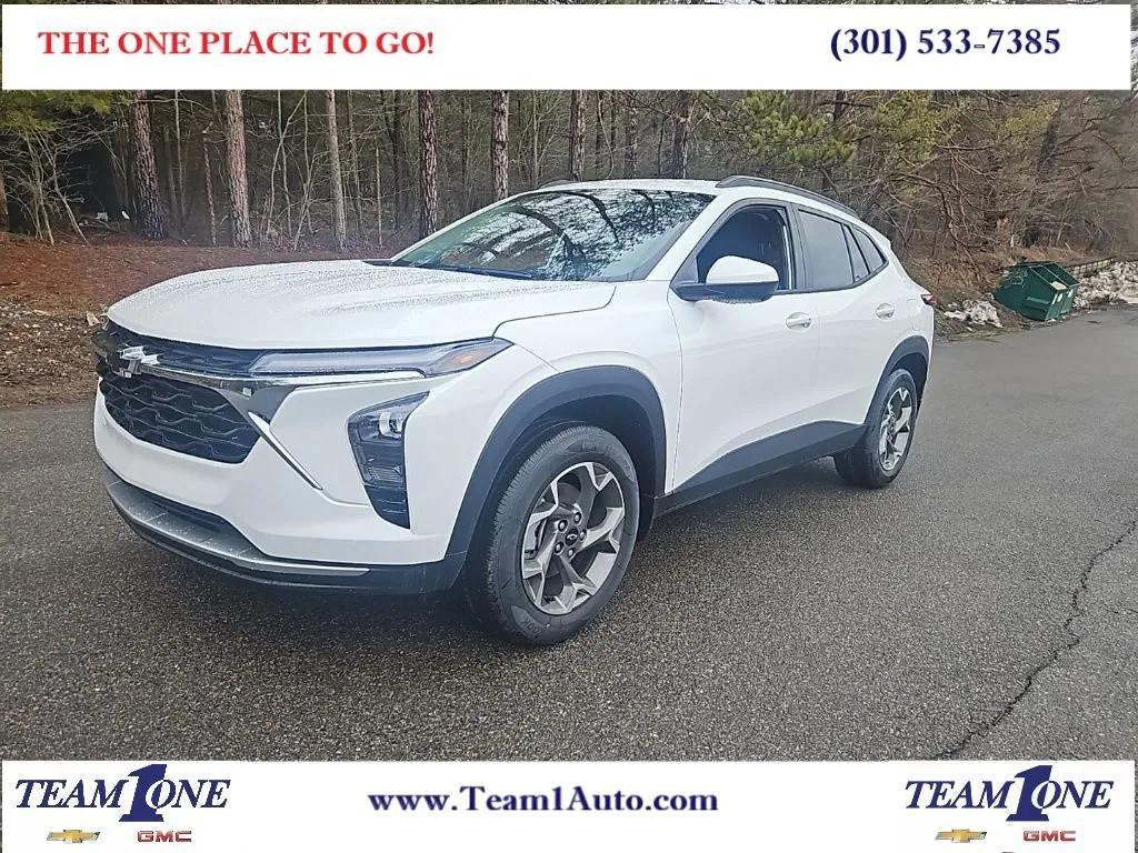 new 2026 Chevrolet Trax car, priced at $25,105