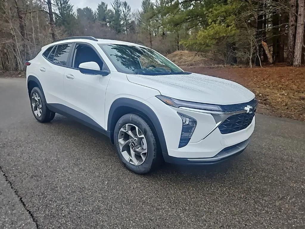 new 2026 Chevrolet Trax car, priced at $25,105