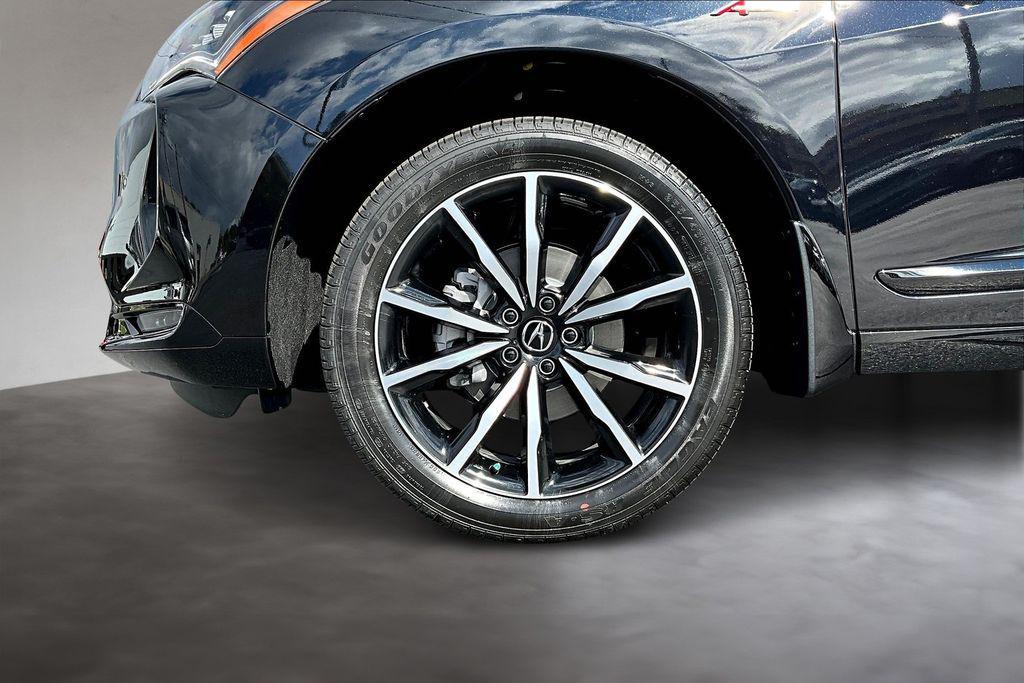 new 2025 Acura RDX car, priced at $56,400