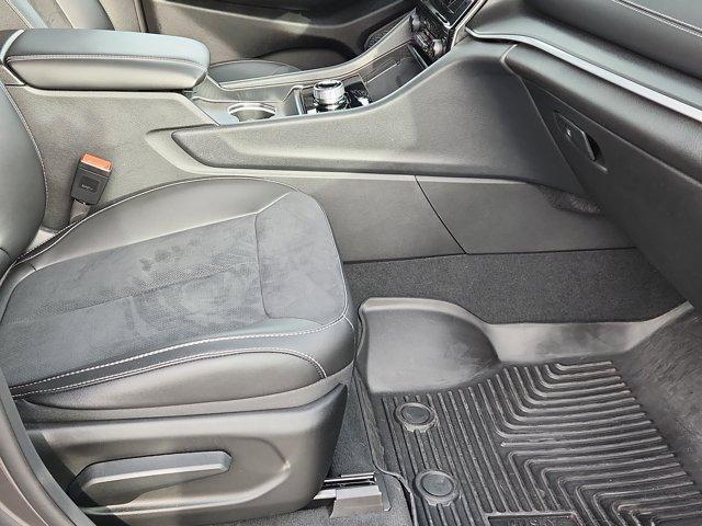 used 2025 Jeep Grand Cherokee L car, priced at $40,494