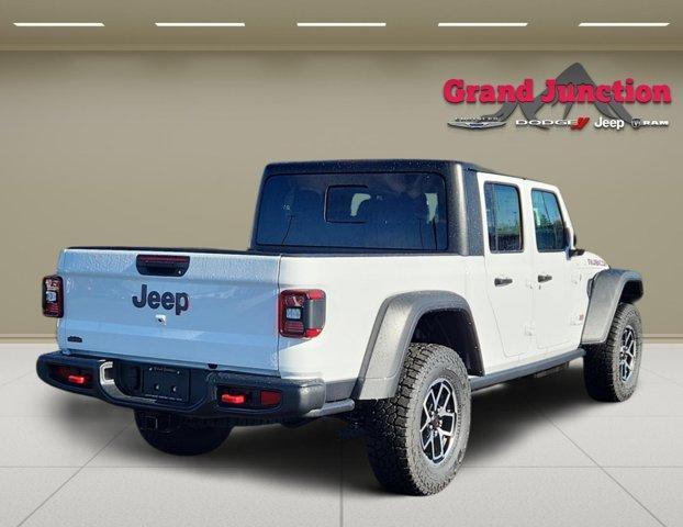 new 2026 Jeep Gladiator car, priced at $59,490