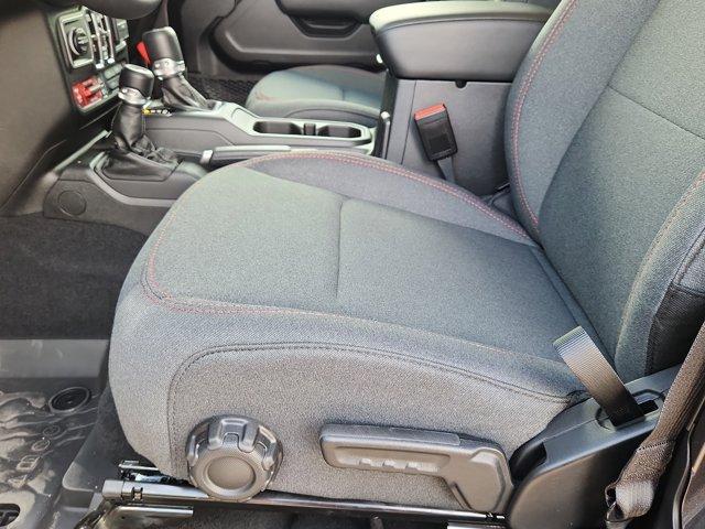 new 2025 Jeep Gladiator car, priced at $57,305