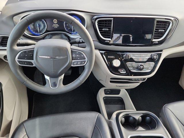 used 2024 Chrysler Pacifica car, priced at $29,494