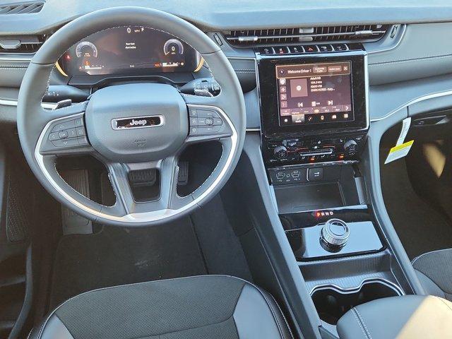 new 2025 Jeep Grand Cherokee car, priced at $46,230