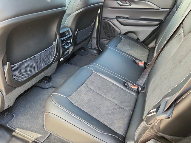 new 2025 Jeep Grand Cherokee car, priced at $46,230