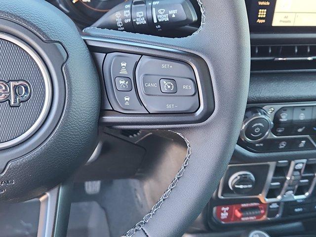 new 2025 Jeep Wrangler car, priced at $60,570