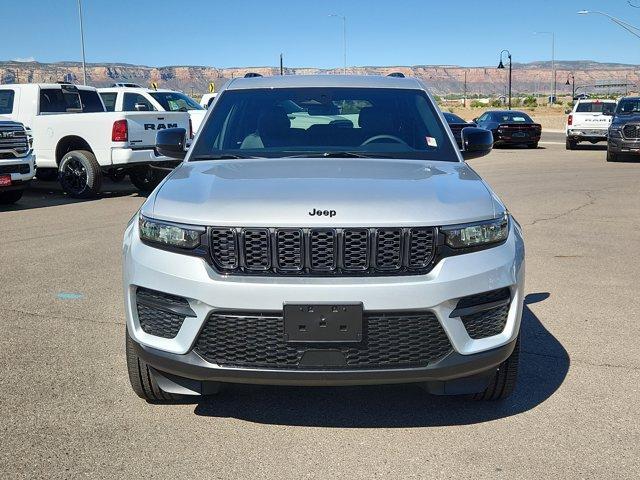new 2025 Jeep Grand Cherokee car, priced at $49,370
