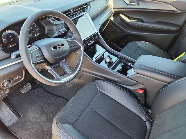 new 2025 Jeep Grand Cherokee car, priced at $49,370