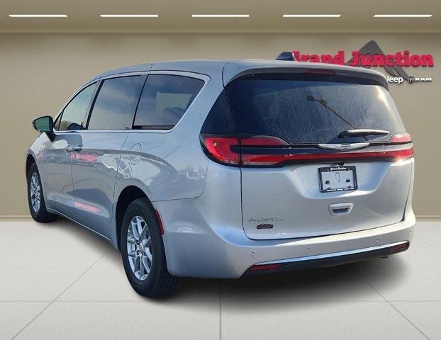 new 2026 Chrysler Pacifica car, priced at $46,360