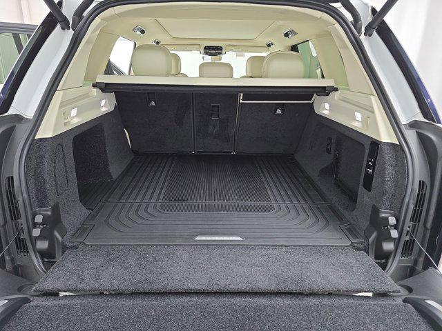 used 2023 Land Rover Range Rover car, priced at $89,886