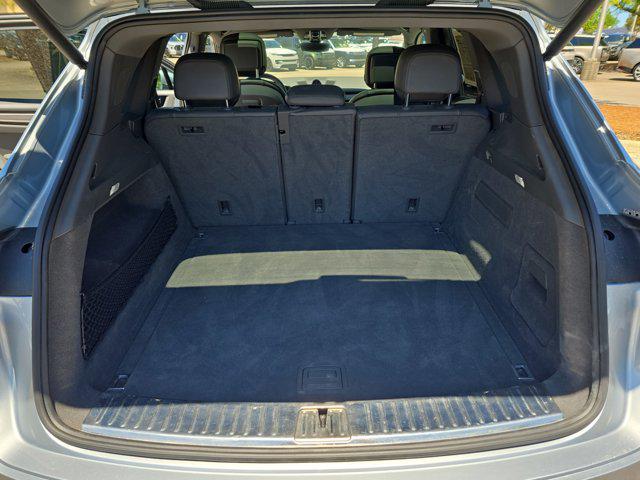 used 2020 Porsche Cayenne car, priced at $33,696