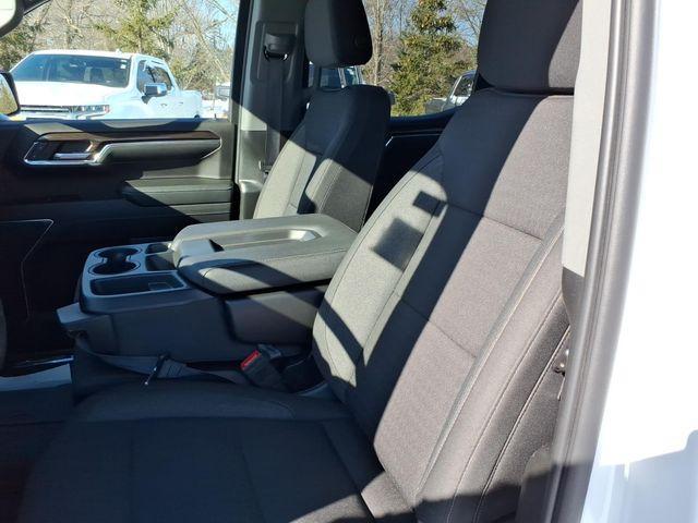 used 2024 Chevrolet Silverado 1500 car, priced at $40,990