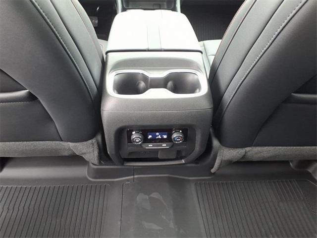 new 2026 Chevrolet Traverse car, priced at $55,624