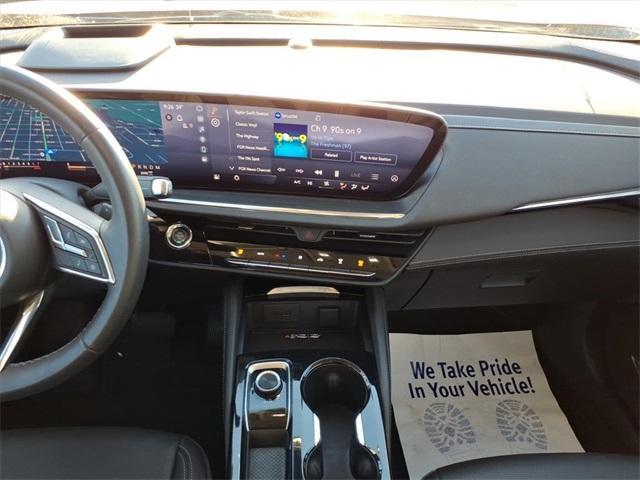 used 2025 Buick Envision car, priced at $27,990