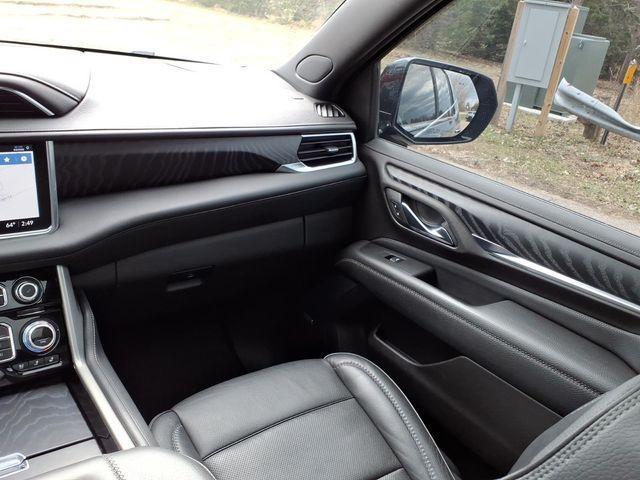 used 2021 GMC Yukon car, priced at $37,490