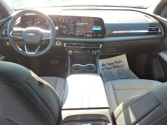 used 2025 Chevrolet Traverse car, priced at $35,490