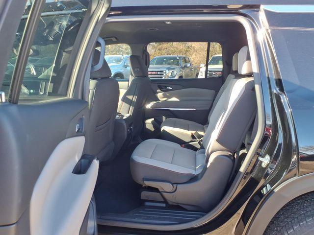 used 2025 Chevrolet Traverse car, priced at $35,490