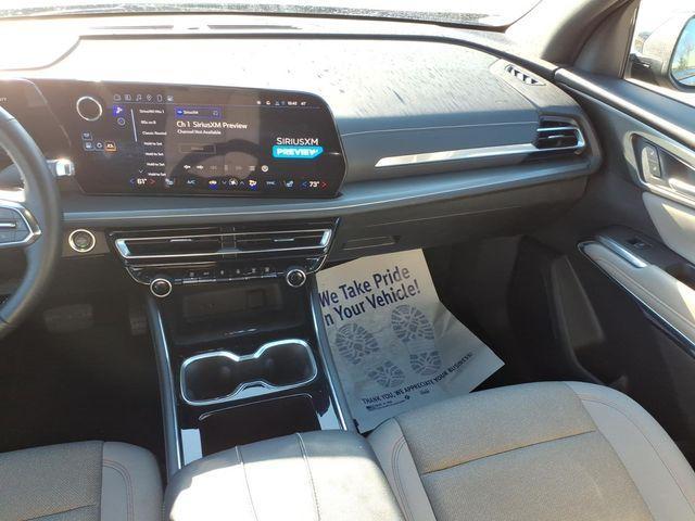 used 2025 Chevrolet Traverse car, priced at $35,490