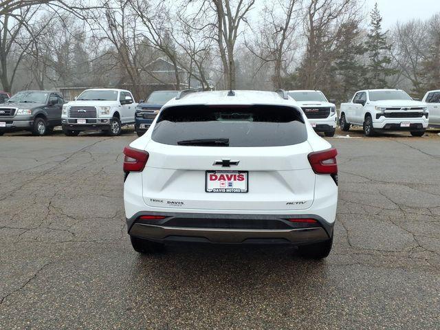 used 2025 Chevrolet Trax car, priced at $21,990
