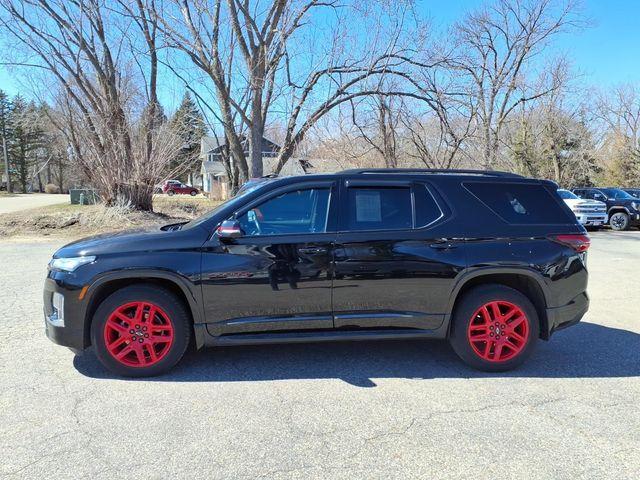 used 2022 Chevrolet Traverse car, priced at $28,490