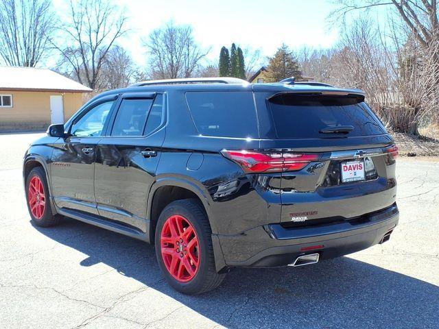 used 2022 Chevrolet Traverse car, priced at $28,490