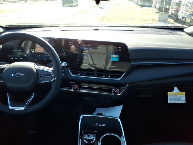 new 2026 Chevrolet Equinox car, priced at $32,915