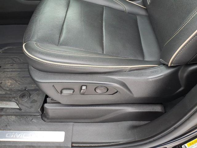used 2022 GMC Yukon car, priced at $47,990