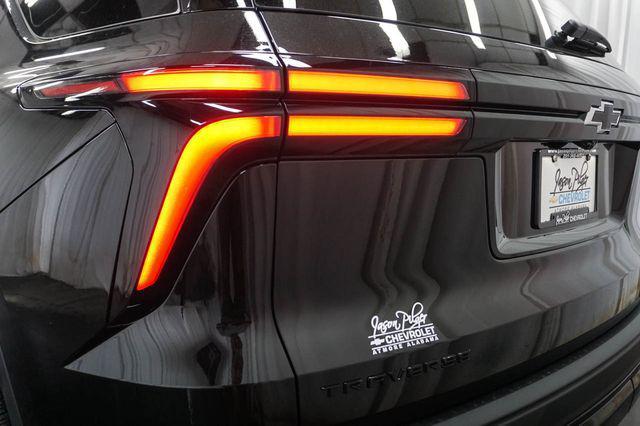 new 2026 Chevrolet Traverse car, priced at $45,505