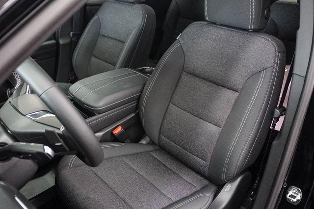 new 2026 Chevrolet Traverse car, priced at $45,505