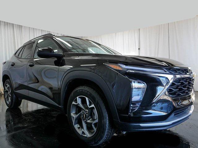 used 2025 Chevrolet Trax car, priced at $20,789