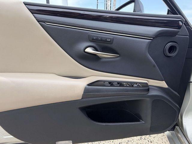 used 2020 Lexus ES 350 car, priced at $28,968