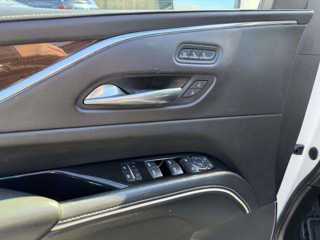 used 2022 Cadillac Escalade ESV car, priced at $71,404