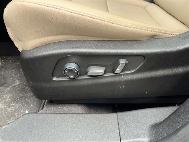 used 2025 Cadillac XT4 car, priced at $36,895