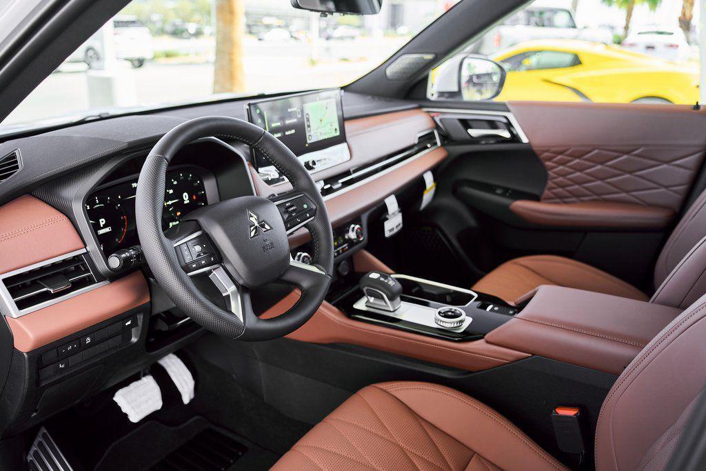 new 2026 Mitsubishi Outlander car, priced at $44,285