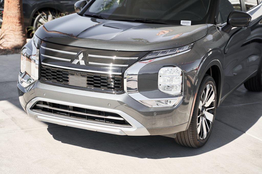 new 2025 Mitsubishi Outlander car, priced at $31,999