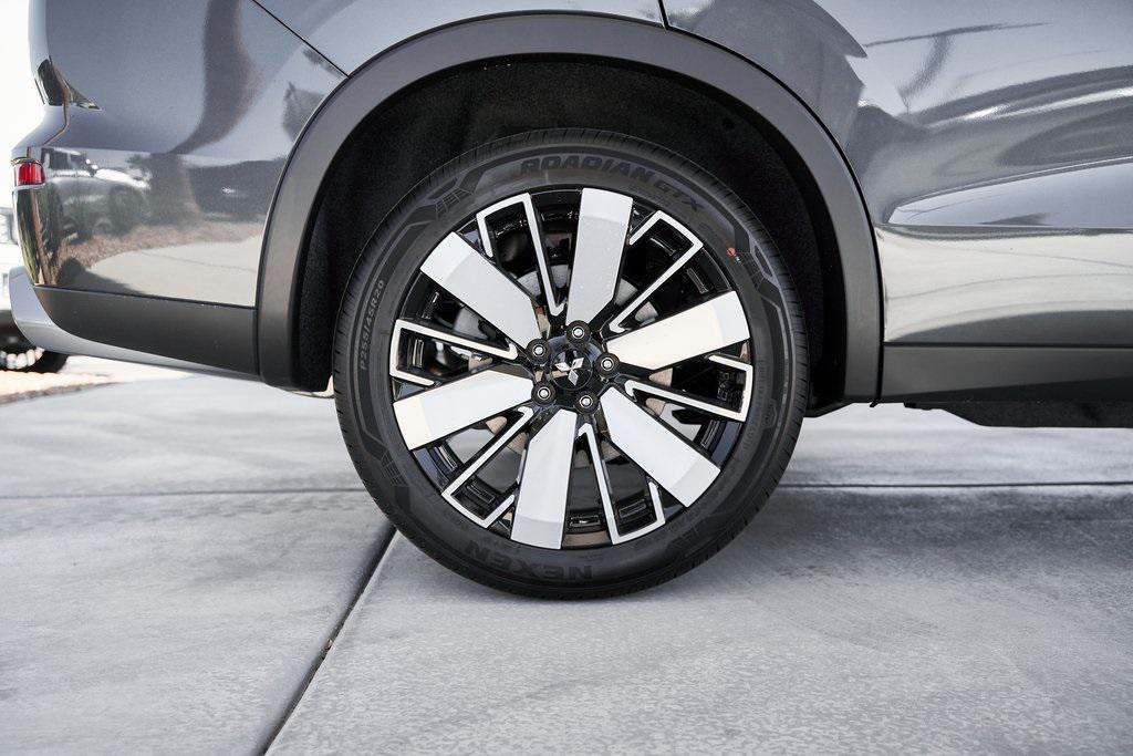 new 2025 Mitsubishi Outlander car, priced at $31,999