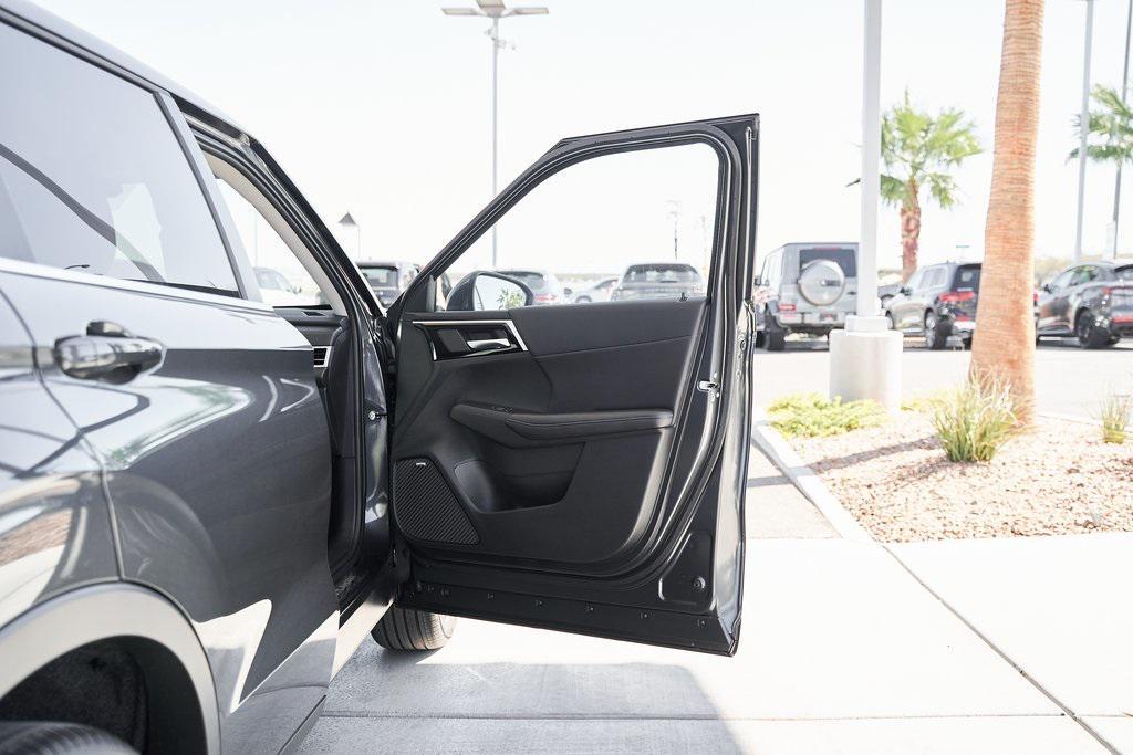 new 2025 Mitsubishi Outlander car, priced at $31,999