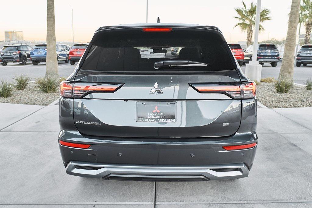 new 2026 Mitsubishi Outlander car, priced at $40,080