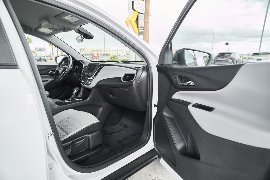 used 2024 Chevrolet Equinox car, priced at $19,400