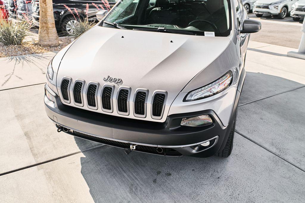 used 2015 Jeep Cherokee car, priced at $10,923