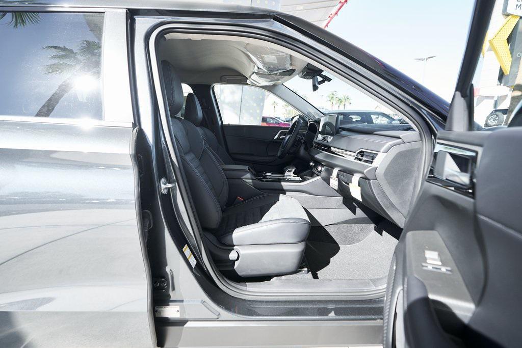 new 2025 Mitsubishi Outlander car, priced at $32,460